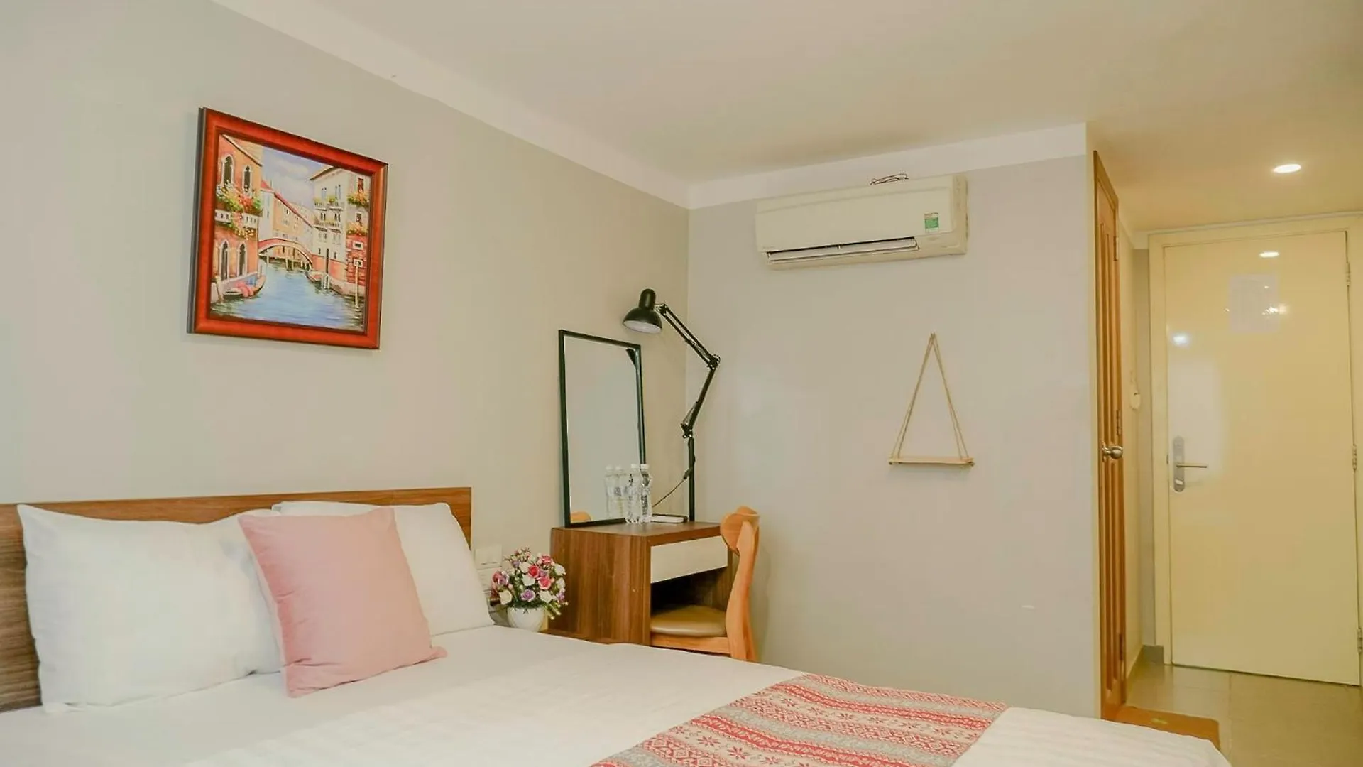 Galaxy Boutique Sai Gon Central Hotel Ho Şi Min